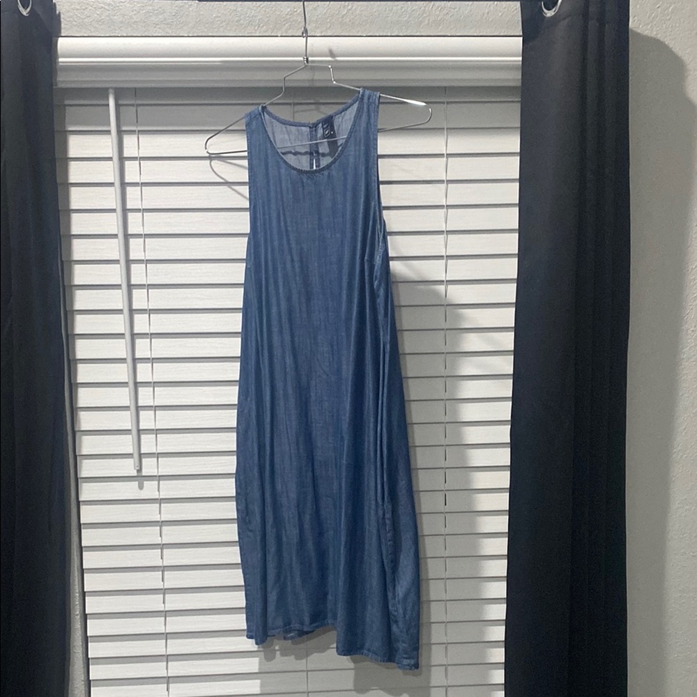 Elegant Blue Sleeveless Dress